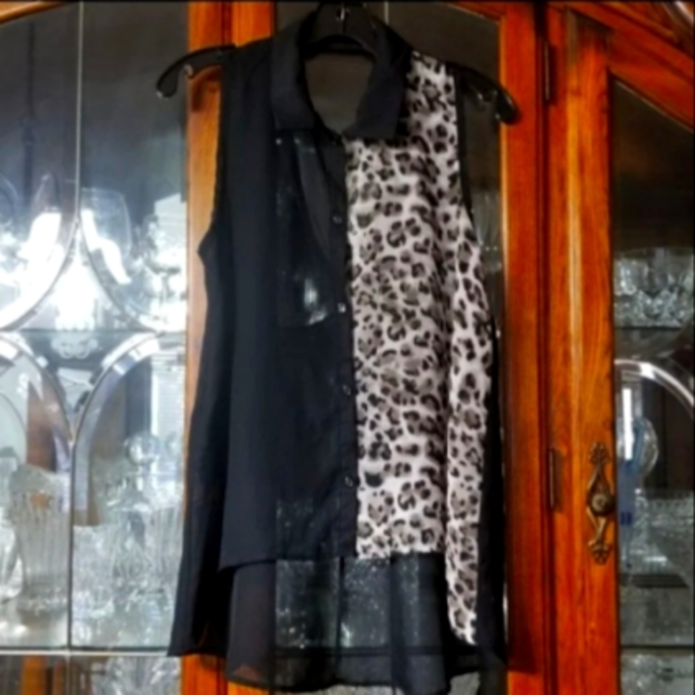 Leopard Hi Lo Button-Up Tank